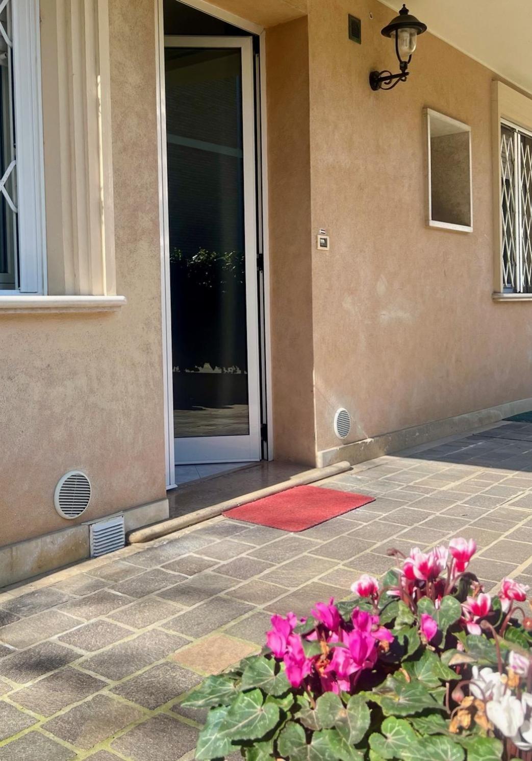 Hotel Villa Luigia リミニ エクステリア 写真