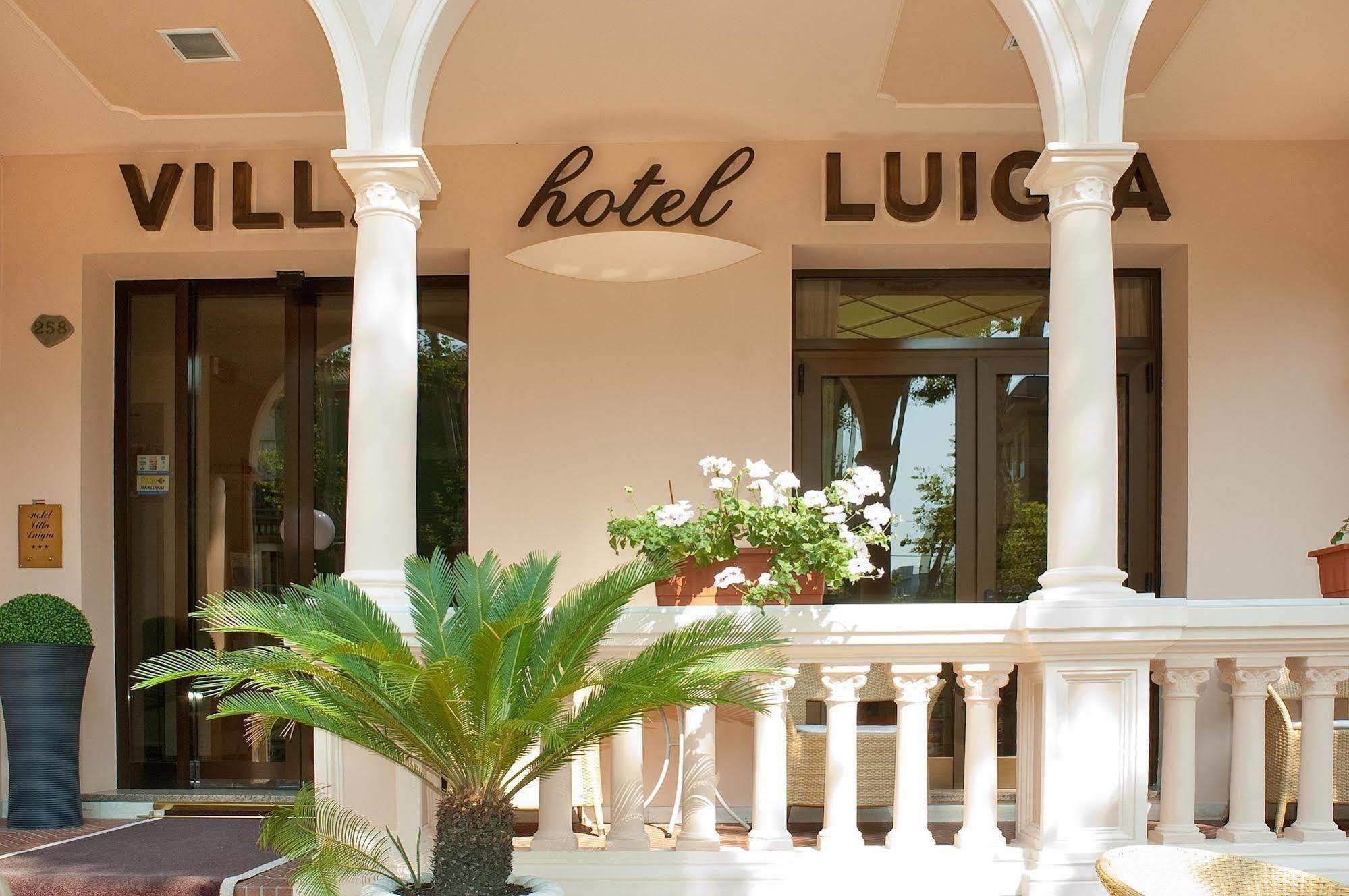 Hotel Villa Luigia リミニ エクステリア 写真